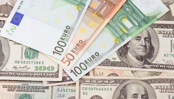 Euro passa in rialzo dopo i negoziati di Ucraina